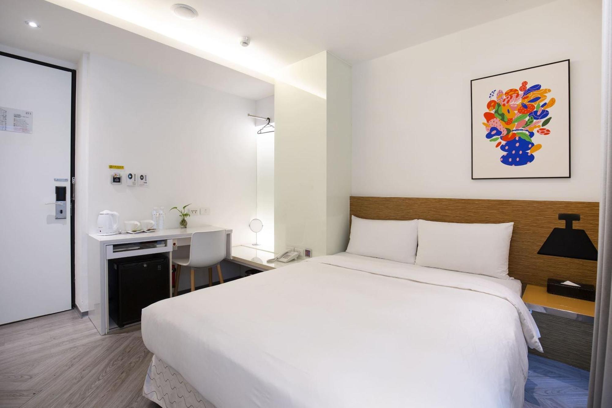 Cityinn Hotel Plus - Ximending Branch Tajpej Kültér fotó